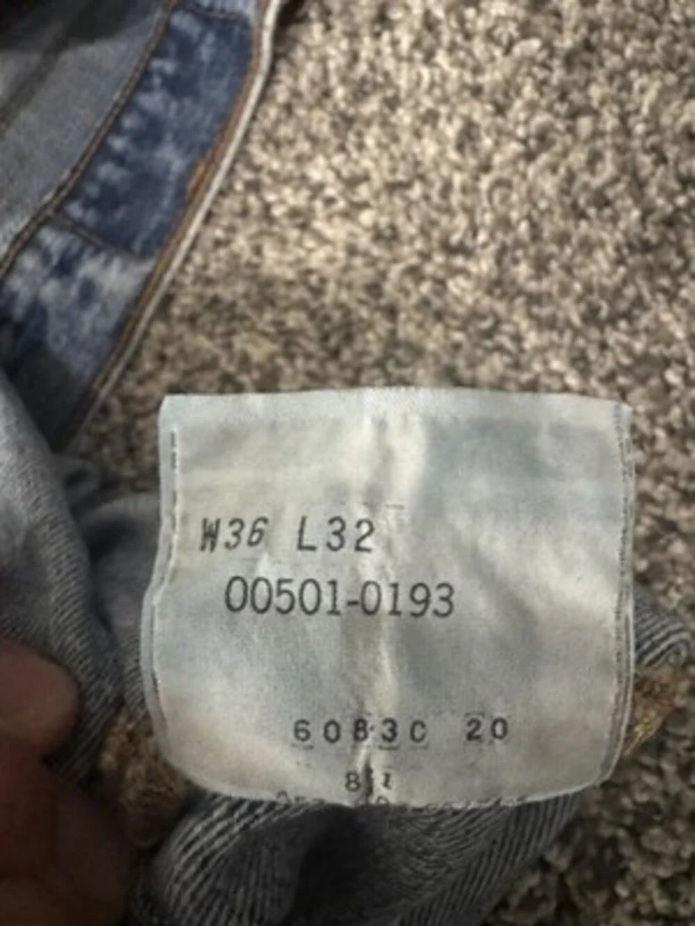 Vintage Levi’s 501 Jeans Made in USA 36x32 Button Fly 90s Original Fit Denim